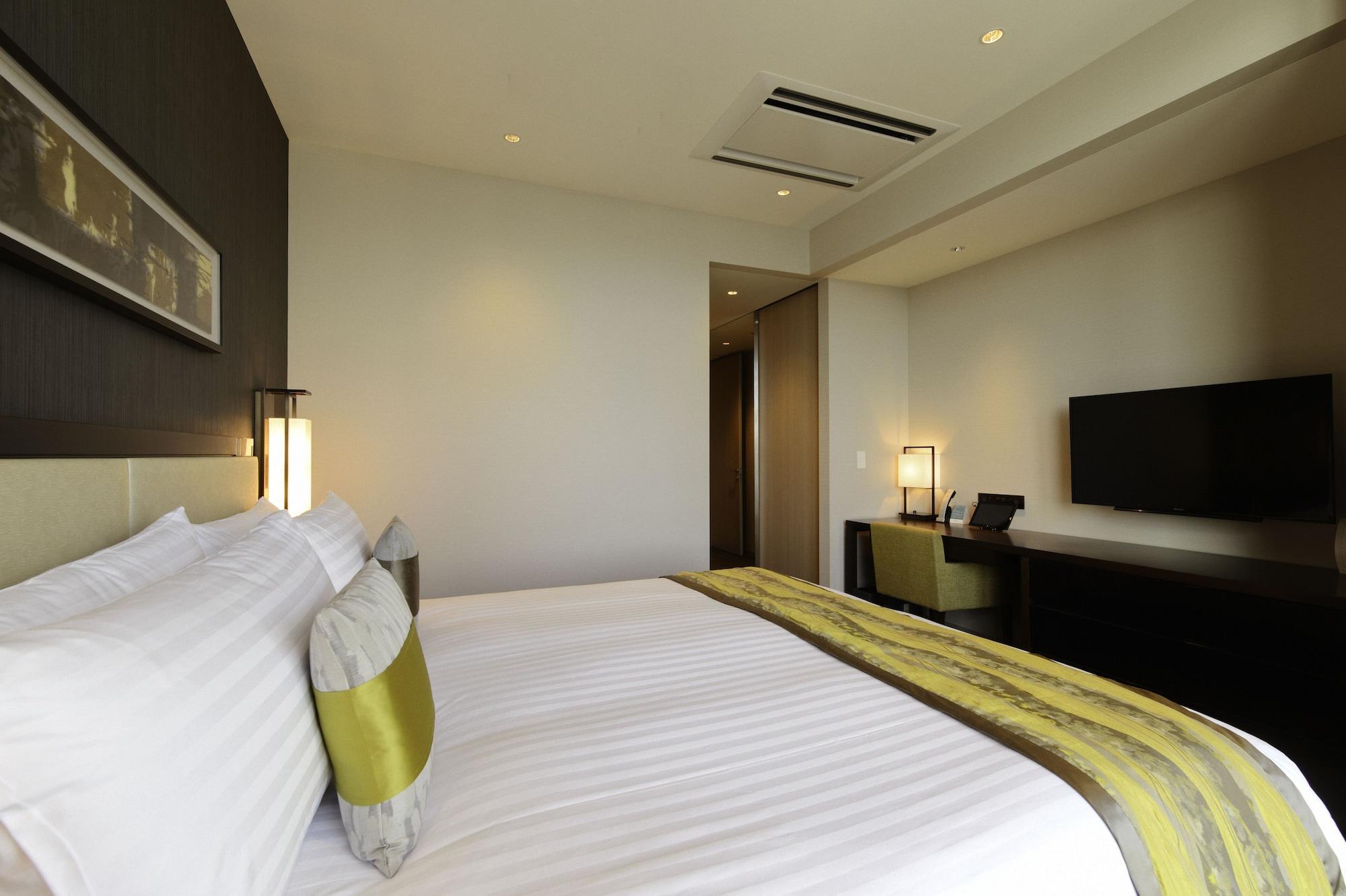 Oakwood Premier Tokyo Hotel Luaran gambar A room at the hotel