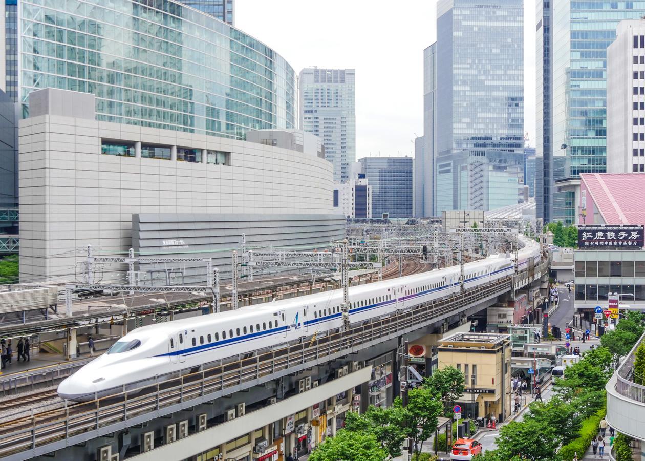 Oakwood Premier Tokyo Hotel Luaran gambar Shinkansen